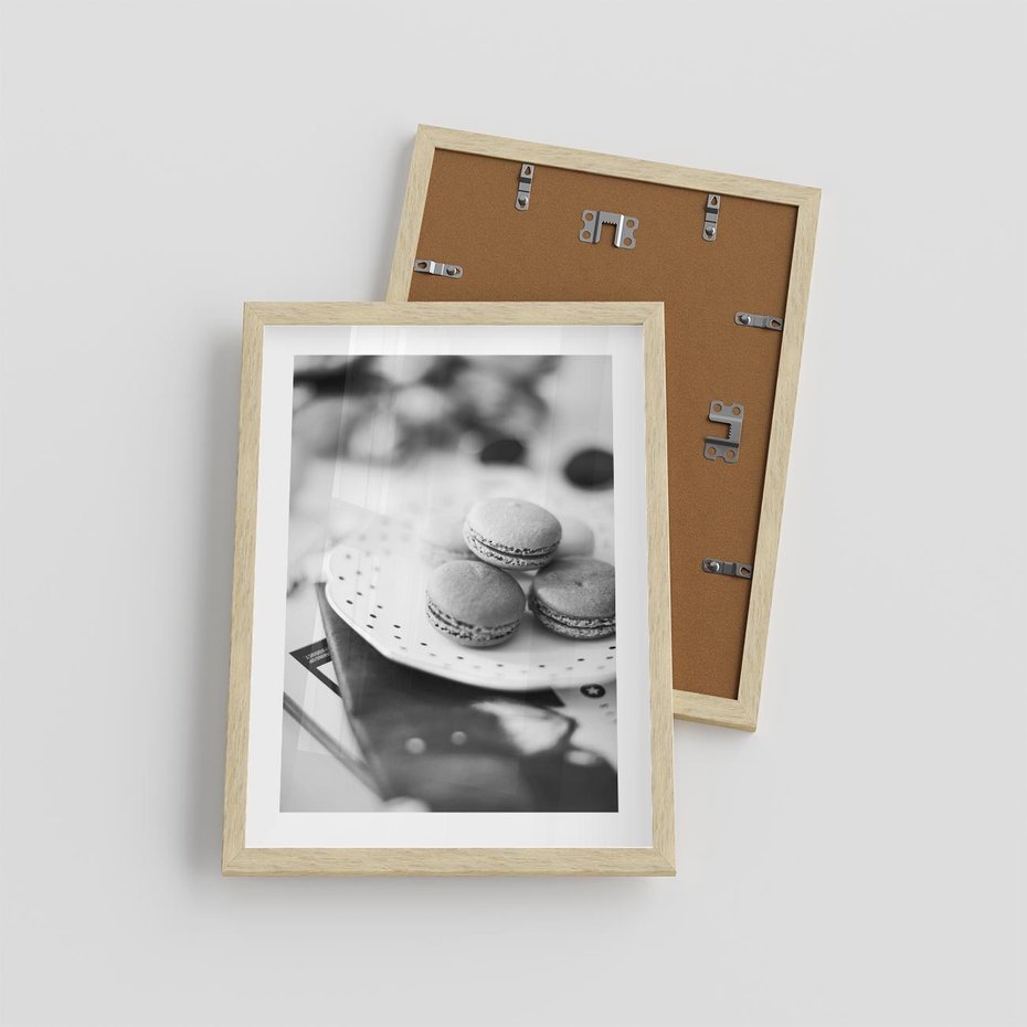 Plakat w ramie 30x40 - Makaroniki w Szarości - czarno biała fotografia, plakat - rama drewno