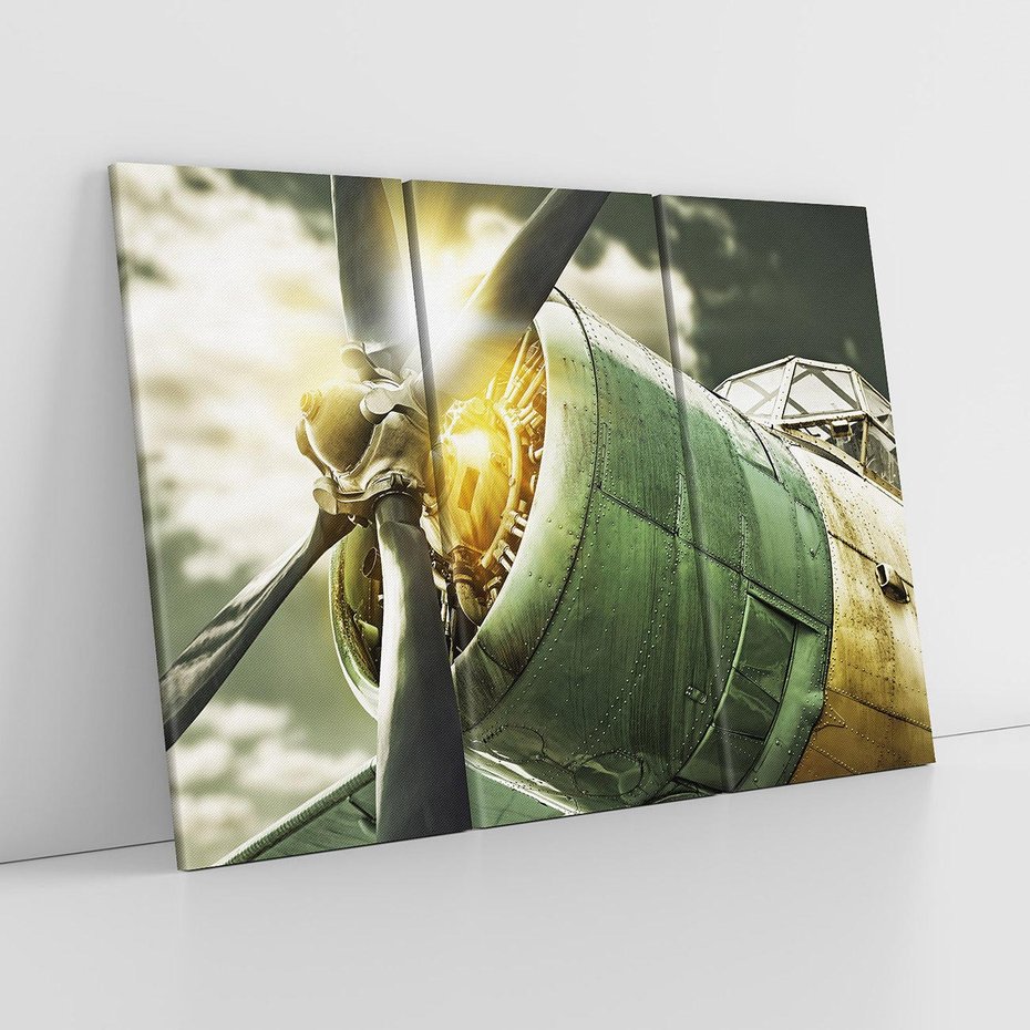 Obraz na płótnie 120x80 - Symbole wojskowych czasów - samolot, śmigło