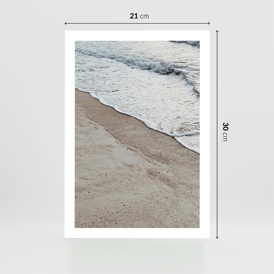 Plakat bez ramy 21x30 - Brzeg Morza: Malownicza Plaża i Fale - morze, plaża