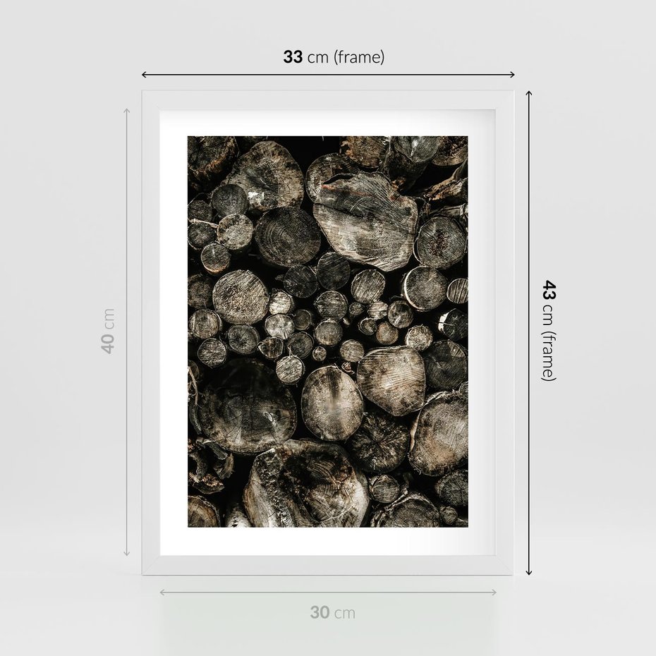 Plakat w ramie 30x40 - Stos Drewna - kłody drewna, pociete drweno - rama biała