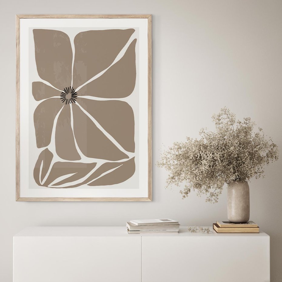 Plakat w ramie 30x40 - Złudne Zmysły - abstrakcyjny kwiat, beże i brązy - rama drewno