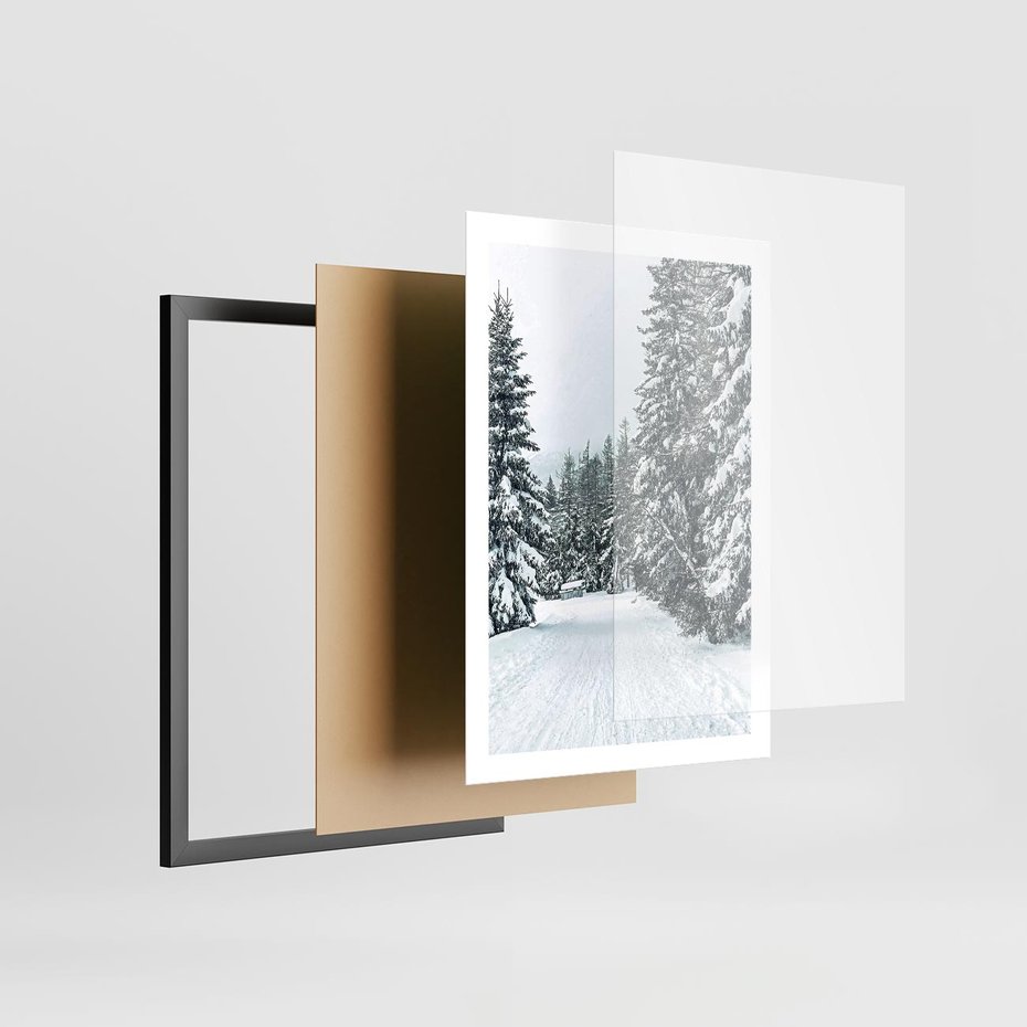 Plakat w ramie 50x70 - Magia Zimy na Obrazie - las, zima - rama czarna