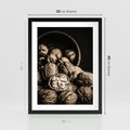 Plakat w ramie 30x40 - Orzechy Włoskie w Sepii - orzechy włoskie, fotografia retro - rama czarna
