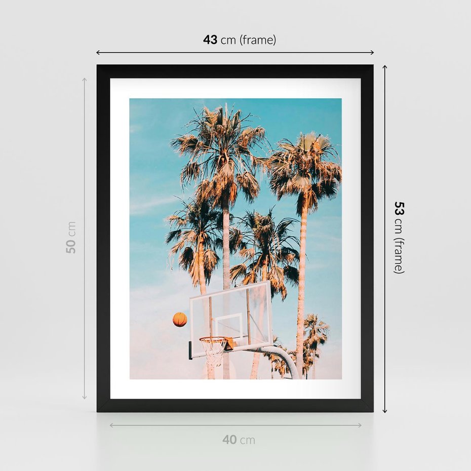 Plakat w ramie 40x50 - Egzotyczna Koszykówka - palmy na tle nieba, koszykówka - rama czarna