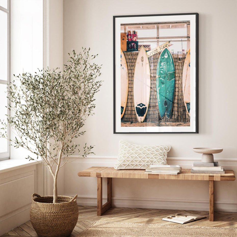 Plakat w ramie 40x50 - Deski Surfingowe w Pionie - deski surfingowe, ustawione pionowo - rama czarna