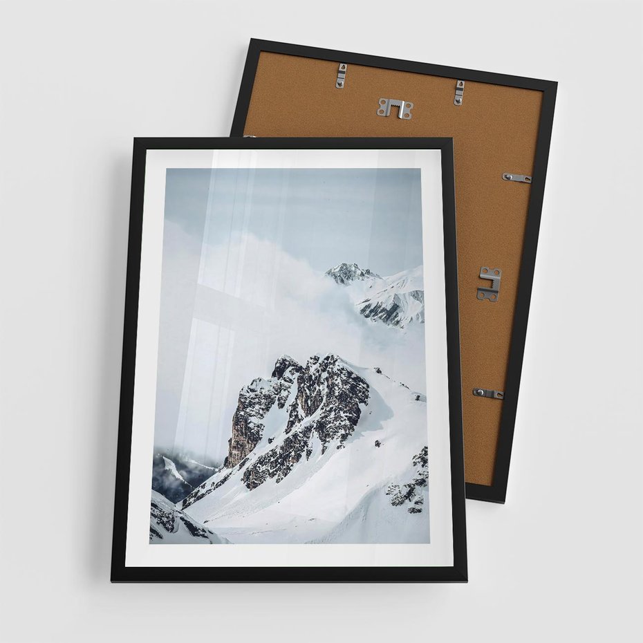 Plakat w ramie 50x70 - Górski Majestat - górskie szczyty pod śniegiem, górski krajobraz - rama czarna