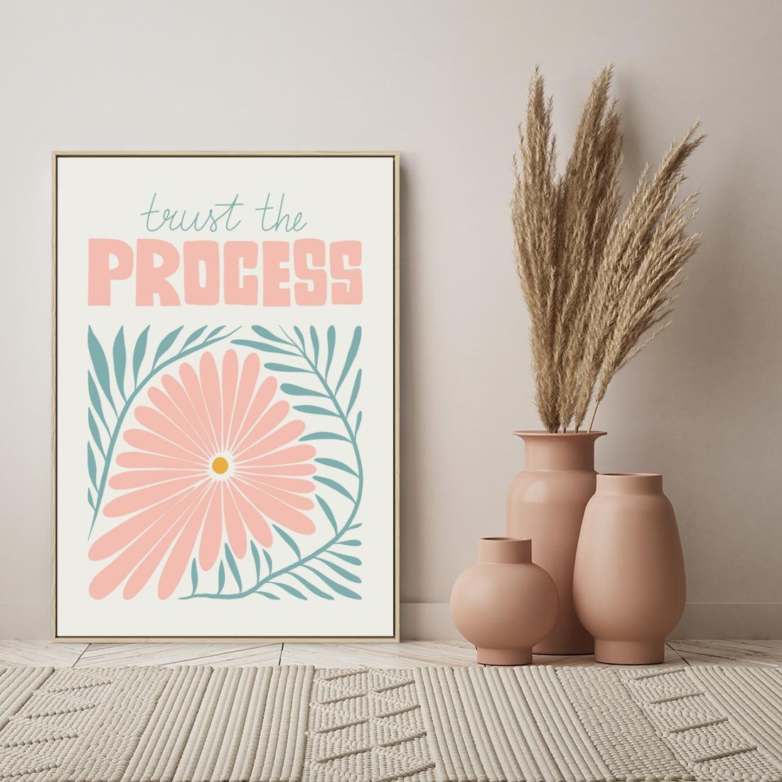 Obraz w ramie 80x120 - Symfonia Światła - typografia, pastelowa stokrotka - rama drewno