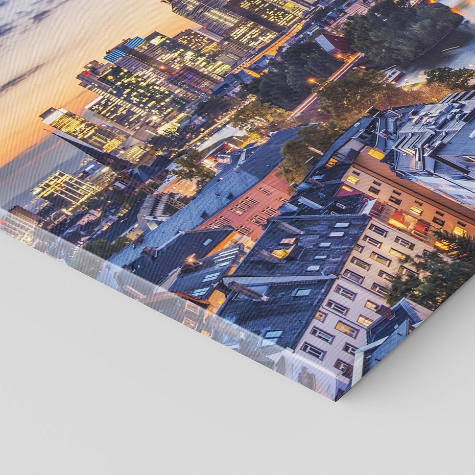 Obraz na płótnie 140x70 - Frankfurt - spotkanie tradycji i nowoczesności - Frankfurt, Niemcy