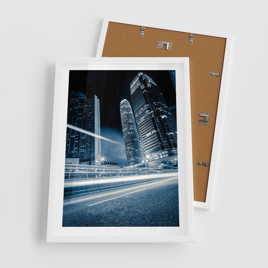 Plakat w ramie 50x70 - Nocne pejzaże miasta - miasto, nocą - rama biała