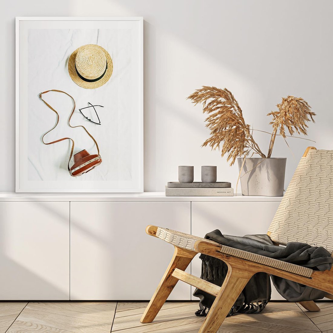 Plakat w ramie 50x70 - Artystyczna Dusza - boho kompozycja, kapelusz słomkowy - rama biała
