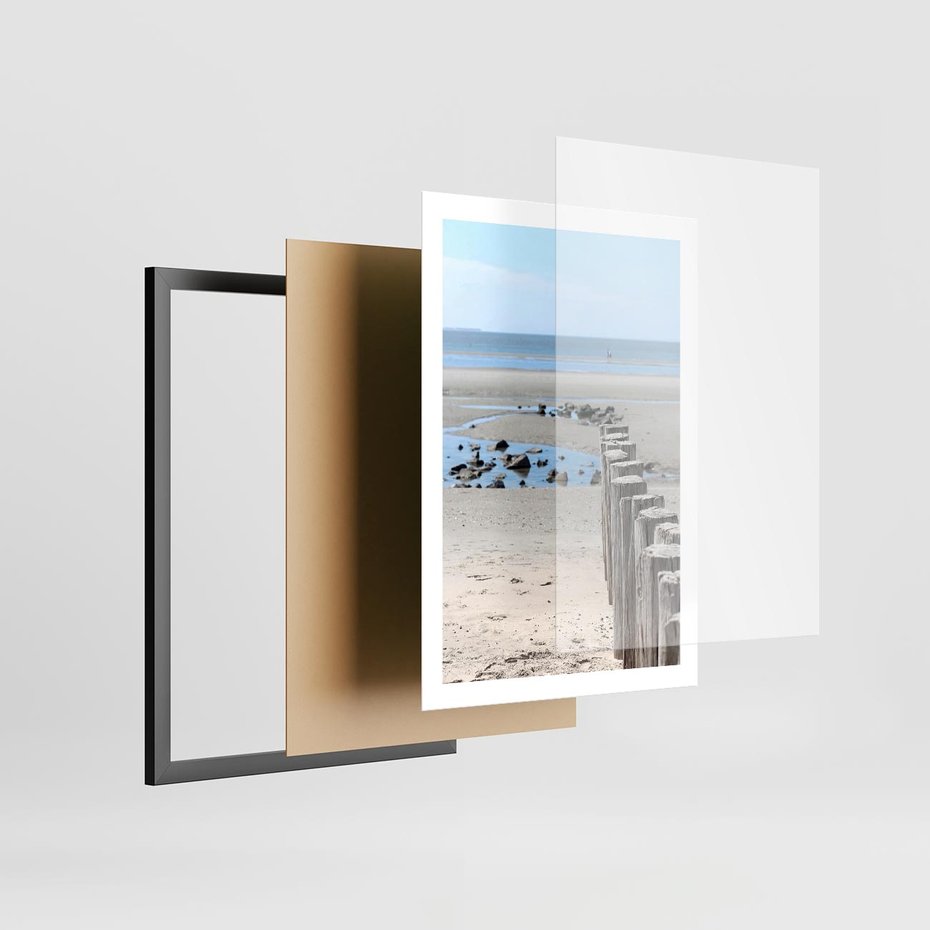 Plakat w ramie 50x70 - Fale na falochronie nad morzem - morze, falochron - rama czarna