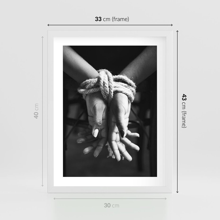 Plakat w ramie 30x40 - Splątane Uczucia - czarno biała fotografia, artystyczna - rama biała