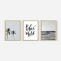 Zestaw obrazy w ramie 50x70 galeria - Plaża, palmy, relaks, typografia - rama drewno