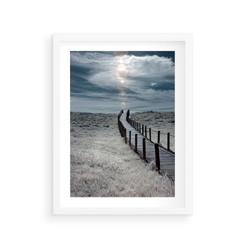 Plakat w ramie 40x50 - Burzowy pomost na plaży - plaża, pomost - rama biała