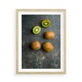 Plakat w ramie 50x70 - : Zdrowe kąski - kiwi, owoce - rama drewno