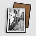 Plakat w ramie 50x70 - Rower w Kontraście - rower, czarno - rama czarna