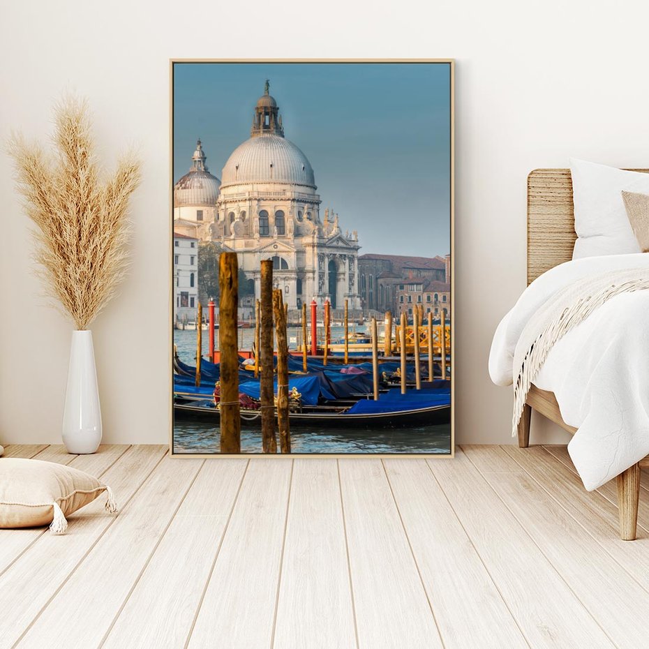 Obraz w ramie 70x100 - Urok Wenecji - fotografia, przystań w Wenecji - rama drewno