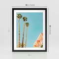 Plakat w ramie 40x50 - Letnie Marzenia - palmy, na tle nieba - rama czarna