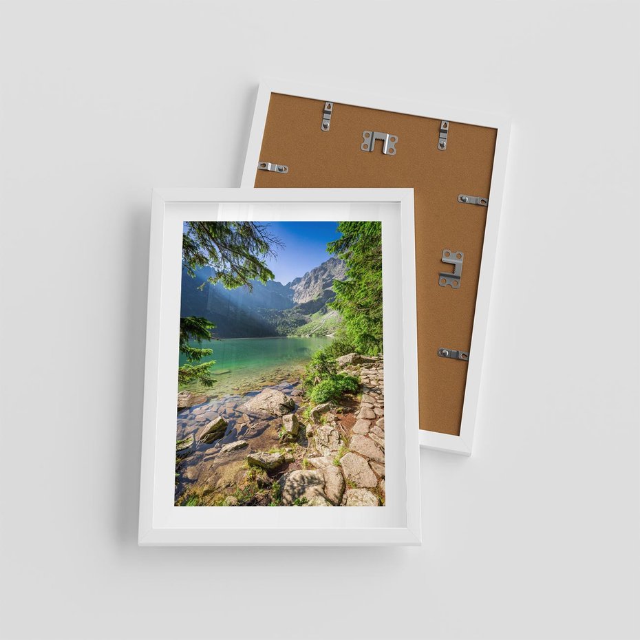 Plakat w ramie 30x40 - Mistyczna Przyroda - góry, jezioro - rama biała