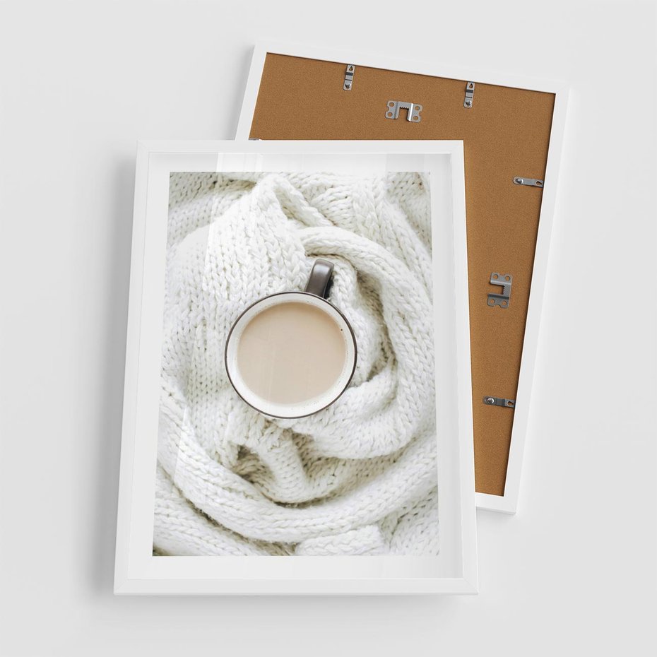 Plakat w ramie 50x70 - Kawa na Wełnianym Kocu - kawa, biały wełniany koc - rama biała