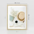 Plakat w ramie 40x50 - Boho Urok - kompozycja boho, slomkowy kapelusz - rama drewno