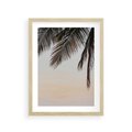 Plakat w ramie 30x40 - Tropikalna Harmonia - palmy na tle nieba - rama drewno