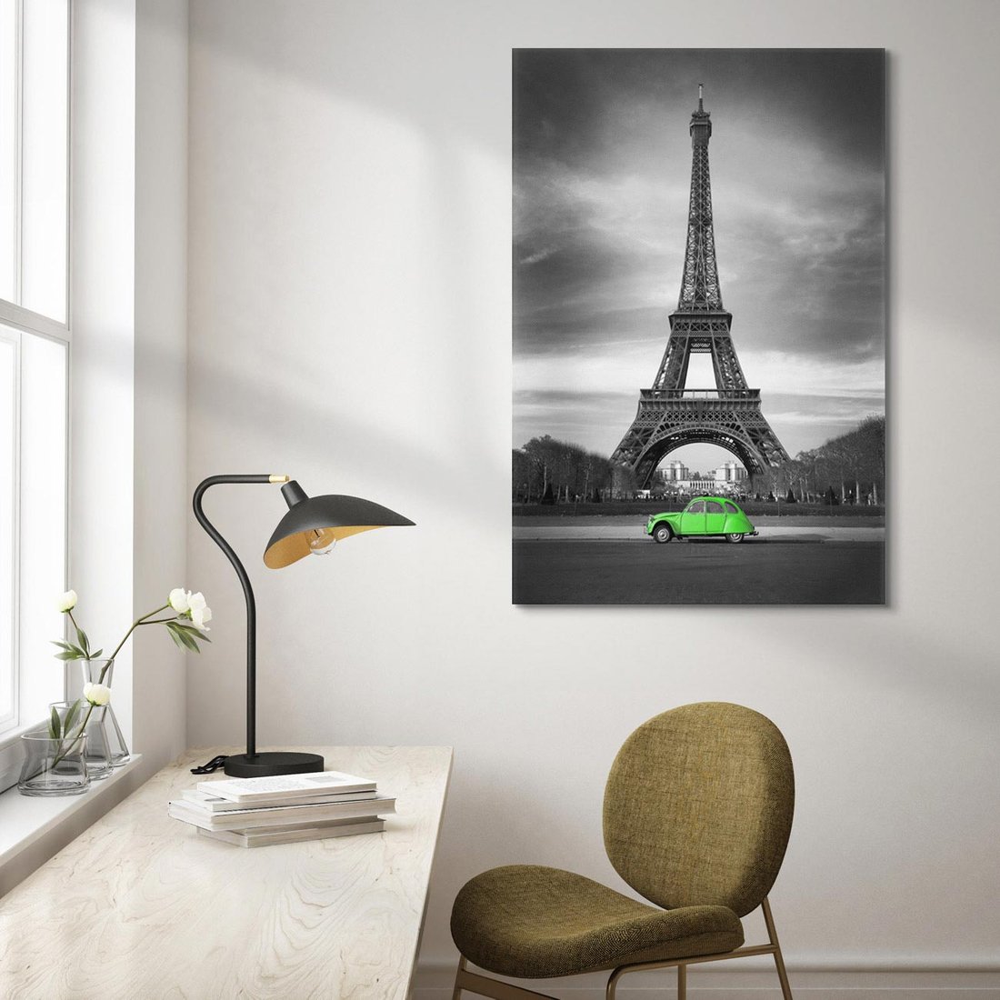 Obraz na płótnie 50x70 - Paryskie Romantyczne Spotkanie - Eiffla, samochód