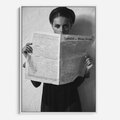 Obraz w ramie 70x100 - Nowe Wiadomości - retro zdjęcie, czarno białe - rama biała