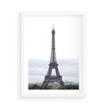 Plakat w ramie 50x70 - Eiffla w mglistym świetle - Eiffla, Paryż - rama biała