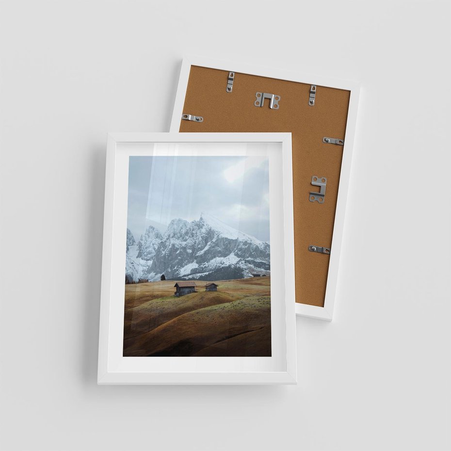 Plakat w ramie 30x40 - Odkryj Ich Urok - góry, skandynawia - rama biała
