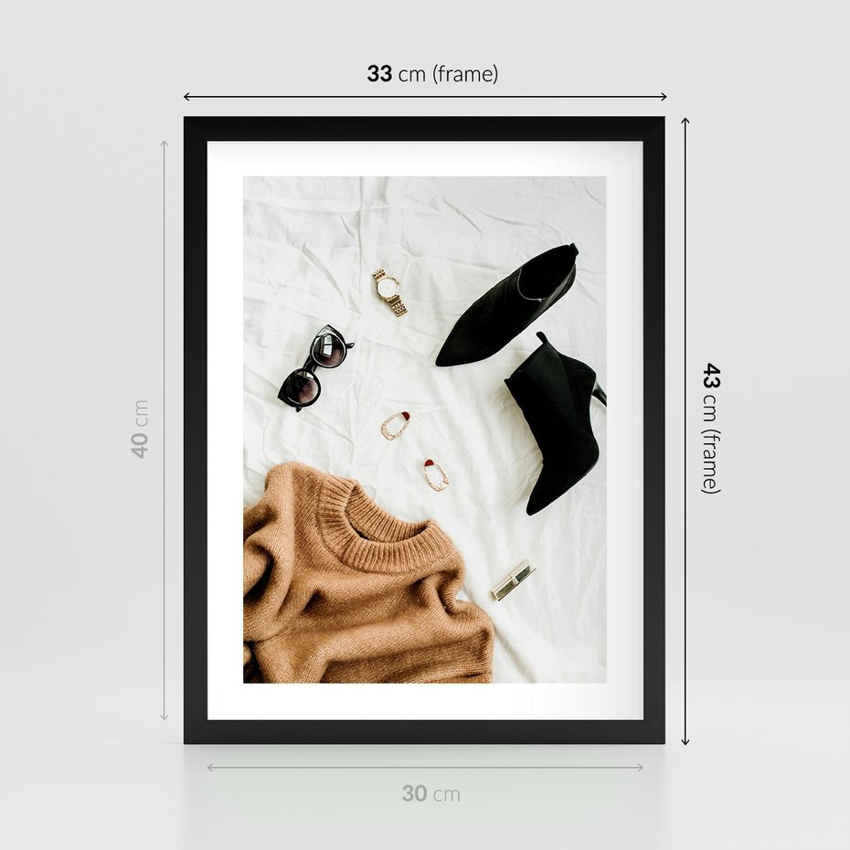 Plakat w ramie 30x40 - Styl i Klasyka - modowa fotografia, sweter - rama czarna