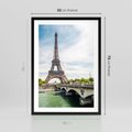 Plakat w ramie 50x70 - Ikona Romantyzmu - Eiffla, Francja - rama czarna