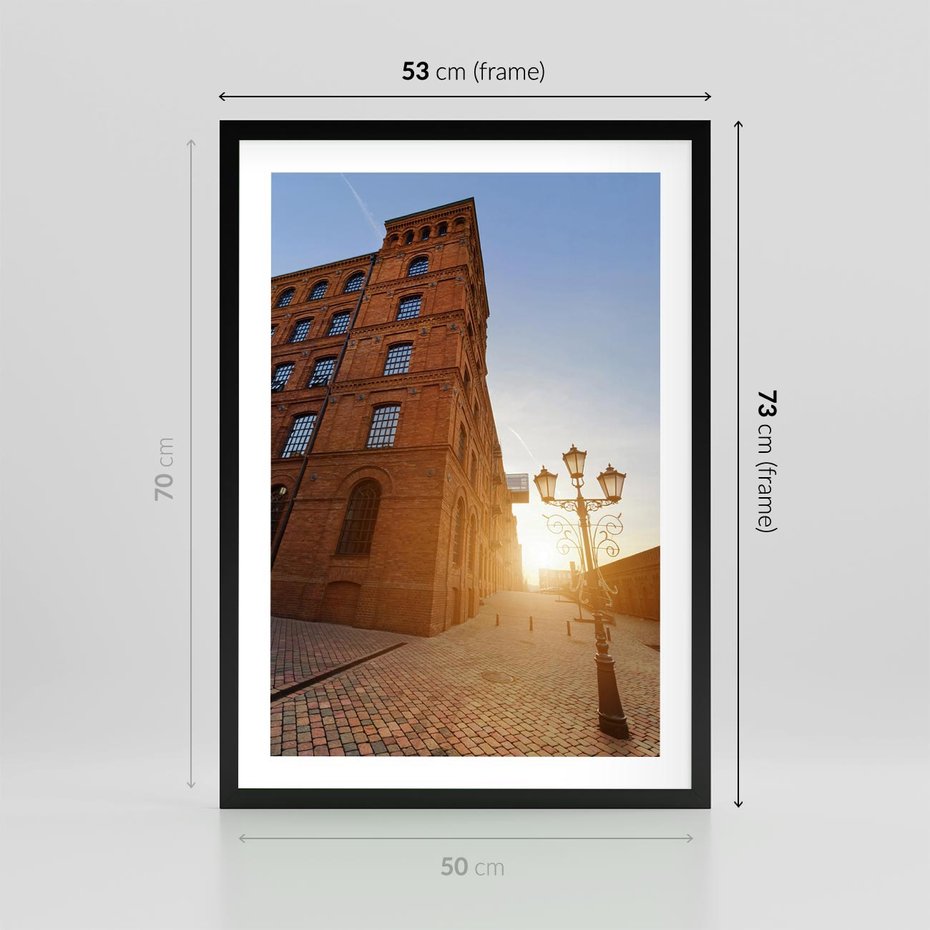 Plakat w ramie 50x70 - Perspektywa uliczki - uliczka, perspektywa - rama czarna
