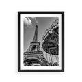 Plakat w ramie 30x40 - Zabawa w Paryżu - czarno białe zdjecie, wieża eiffla - rama czarna
