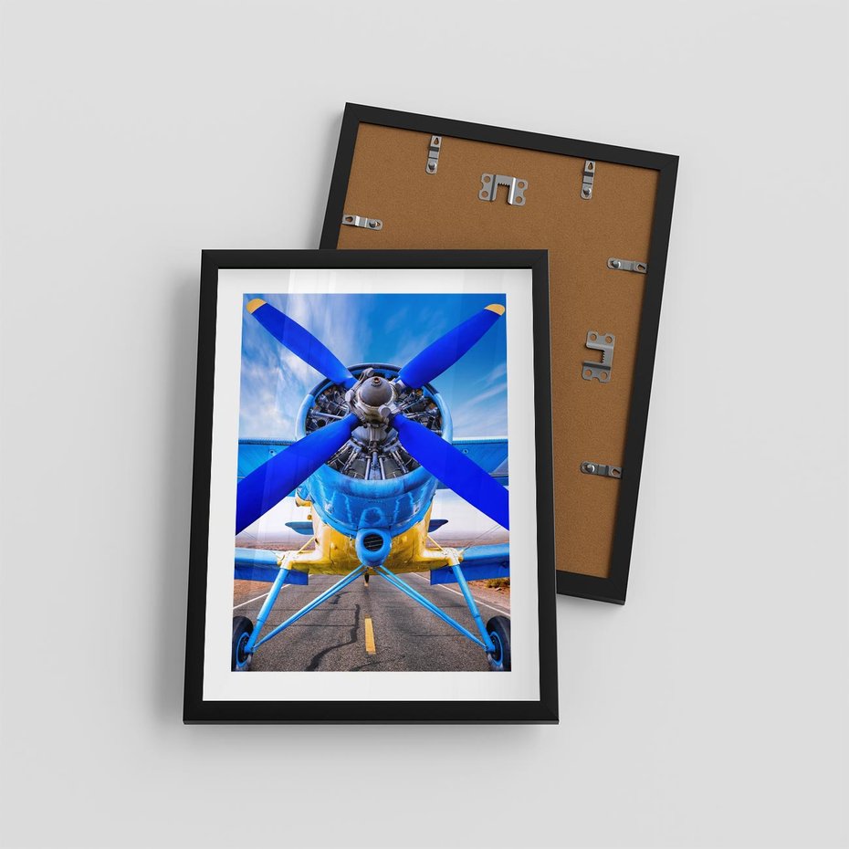 Plakat w ramie 30x40 - Śmigłowiec indygo - samolot, śmigło - rama czarna