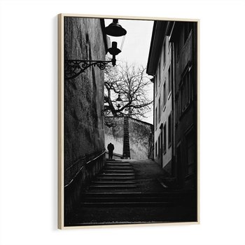 Obraz w ramie 80x120 - Ukryta Uliczka - czarno białe zdjęcie, schody - rama drewno