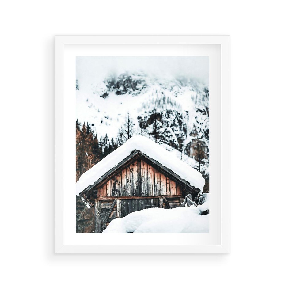 Plakat w ramie 40x50 - Domek w Górach w Białym Odcieniu - zima, domek w górach - rama biała
