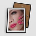 Plakat w ramie 50x70 - Usta, manicure, spa: kobieca harmonia - usta, manicure - rama czarna
