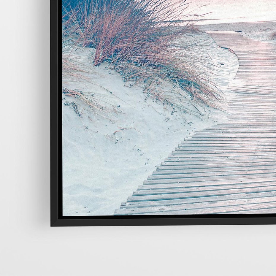 Obraz w ramie 50x50 - Magia Zachodu Słońca - fotografia, stonowane kolory - rama czarna