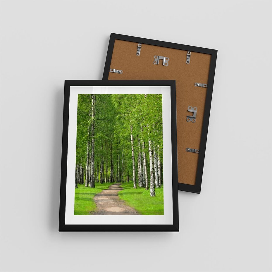 Plakat w ramie 30x40 - Spacer Ścieżką w Urokliwym Lesie - las, ścieżka - rama czarna