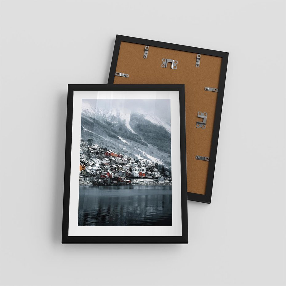 Plakat w ramie 30x40 - Skandynawia na Wzgórzach - domki na wzgórzu, skandynawia - rama czarna