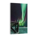 Obraz na płótnie 80x120 - Zorza polarna w tajemniczej nocnej przestrzeni - zorza, polarna