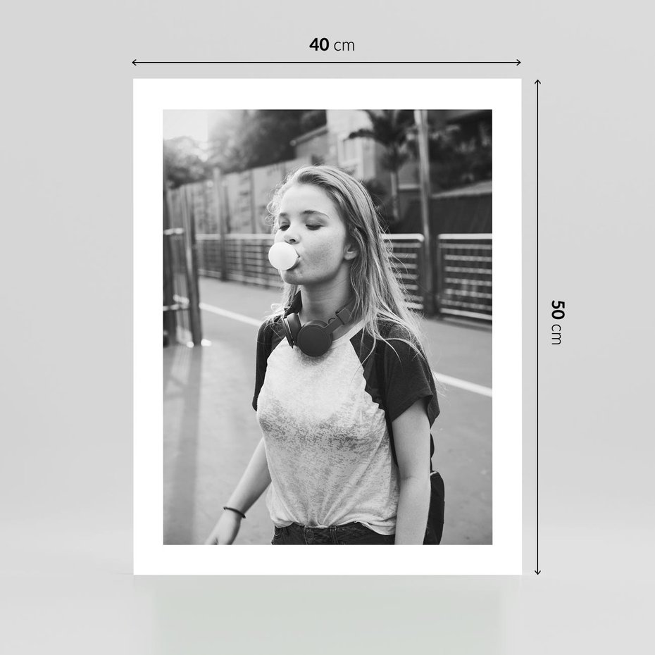 Plakat bez ramy 40x50 - Letnia Młodość - nowoczesna fotografia, czarno biała