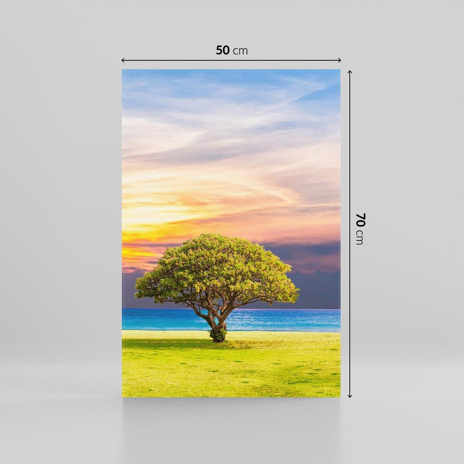 Obraz na płótnie 50x70 - Drzewo, Morze, Trawa - Naturalna Harmonia - drzewo, morze