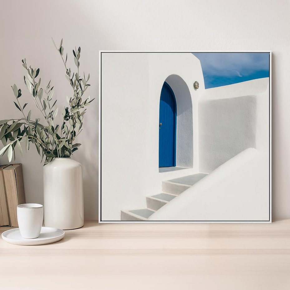 Obraz w ramie 50x50 - Powitanie Wyspy - Santorini, drzwi - rama biała