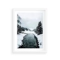 Plakat w ramie 30x40 - Zimowa Przyroda: Rzeka, Góry i Śnieg - zima, rzeka - rama biała
