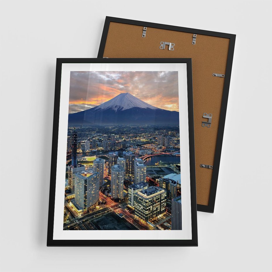 Plakat w ramie 50x70 - Miasto na Górnym Horyzoncie - miasto, góry - rama czarna
