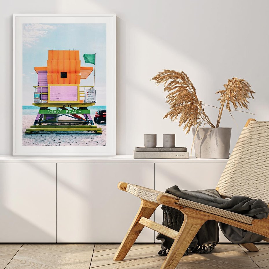Plakat bez ramy 30x40 - Plaża Miami w Słoneczny Dzień - domek ratownika, kolorowy