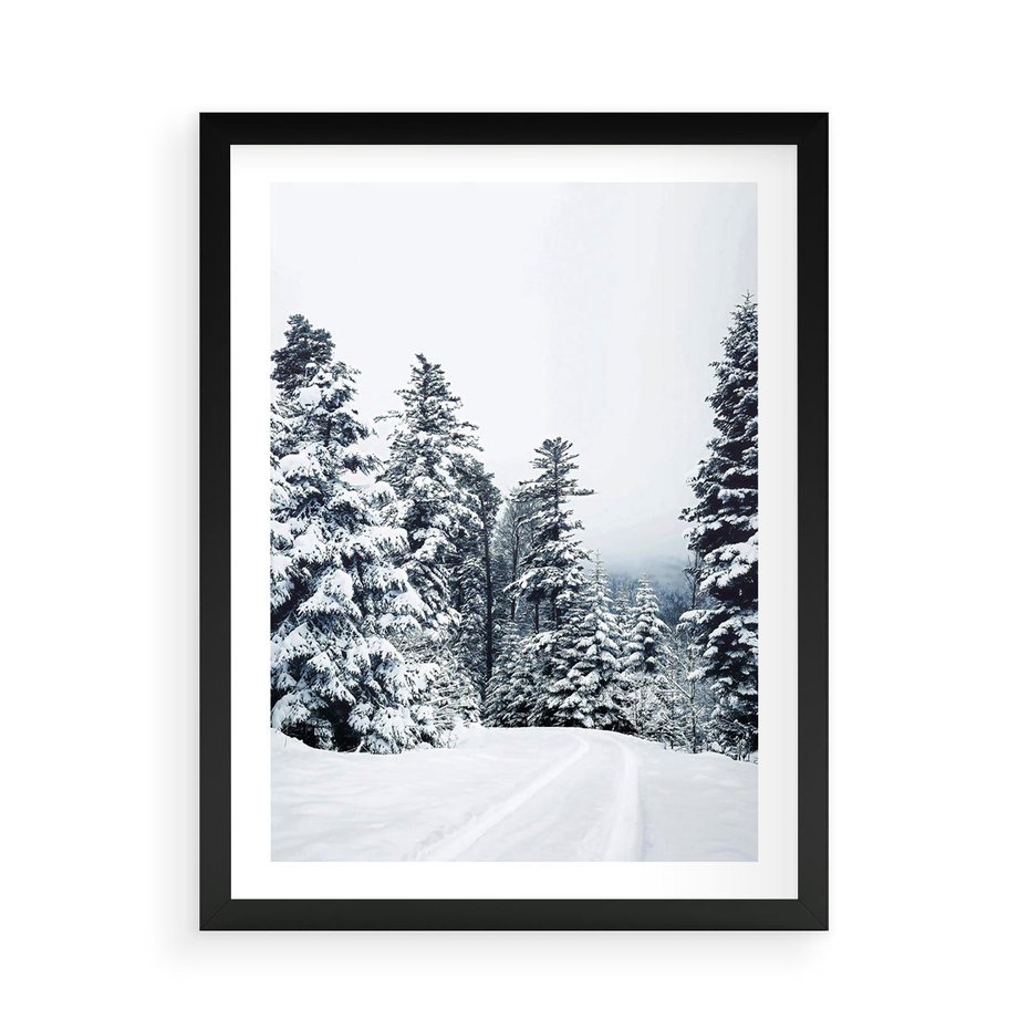 Plakat w ramie 50x70 - Zimowy Las Pod Kołdrą - las, zima - rama czarna