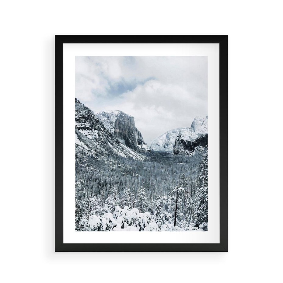 Plakat w ramie 40x50 - Góry Śnieżnej Krainy - góry, szczyty - rama czarna